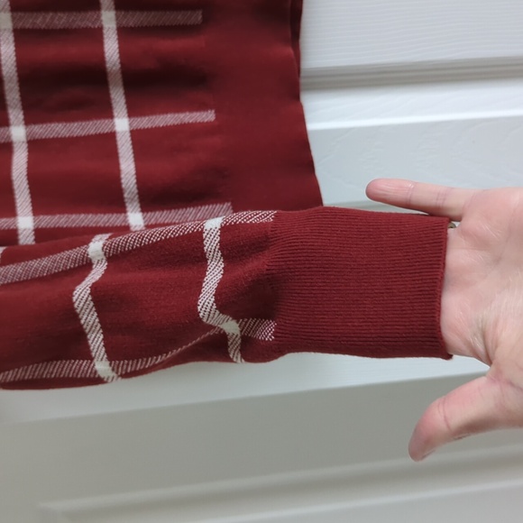 ANN TAYLOR Factory Ladies Sweater - Picture 4 of 6